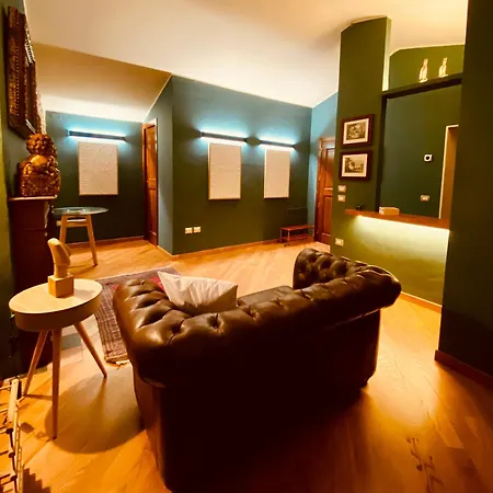 Vermaaten Boutique Amber Apartment *
