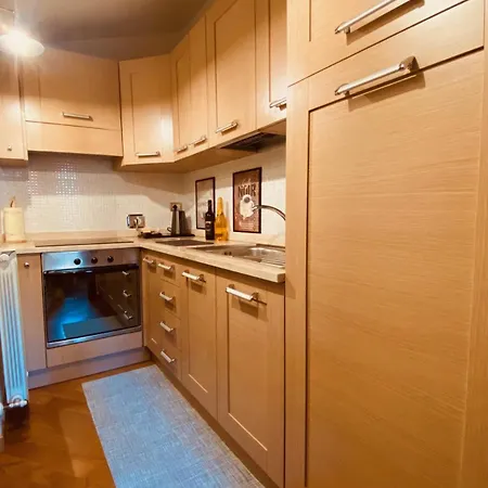 Vermaaten Boutique Amber Apartment Todi
